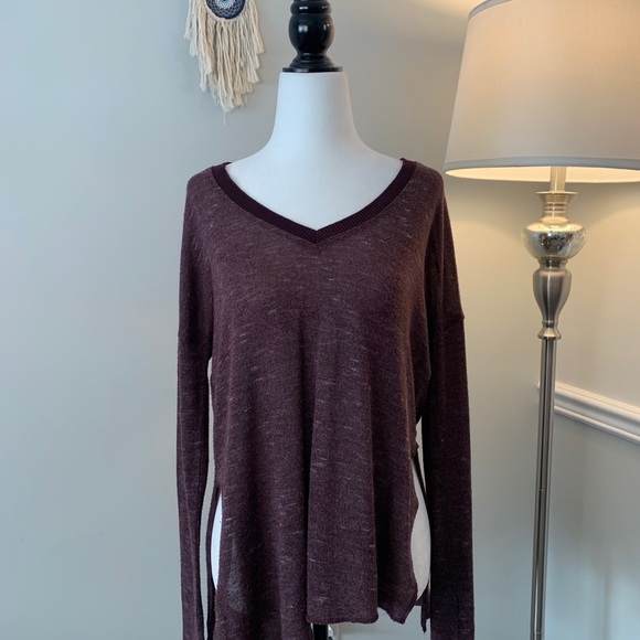 Aritzia Wilfred Sherbrooke Burgundy Sweater Size XXS - Picture 2 of 10